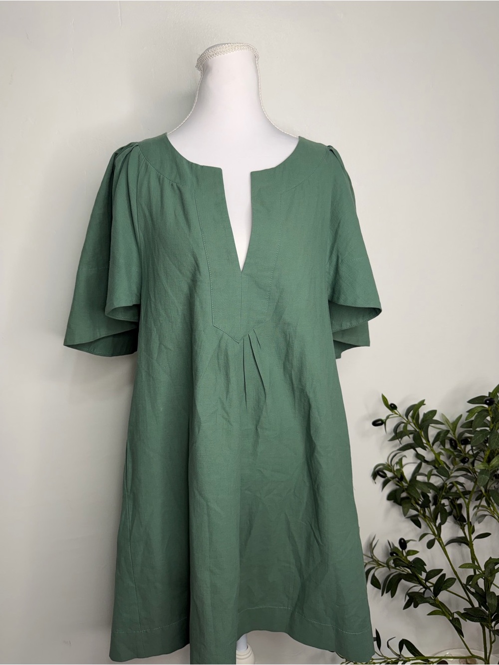 POMANDER PLACE Denim Finley Flutter Sleeve Dress size s